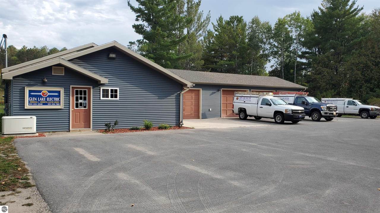 2191 Valley Road - Photo 1