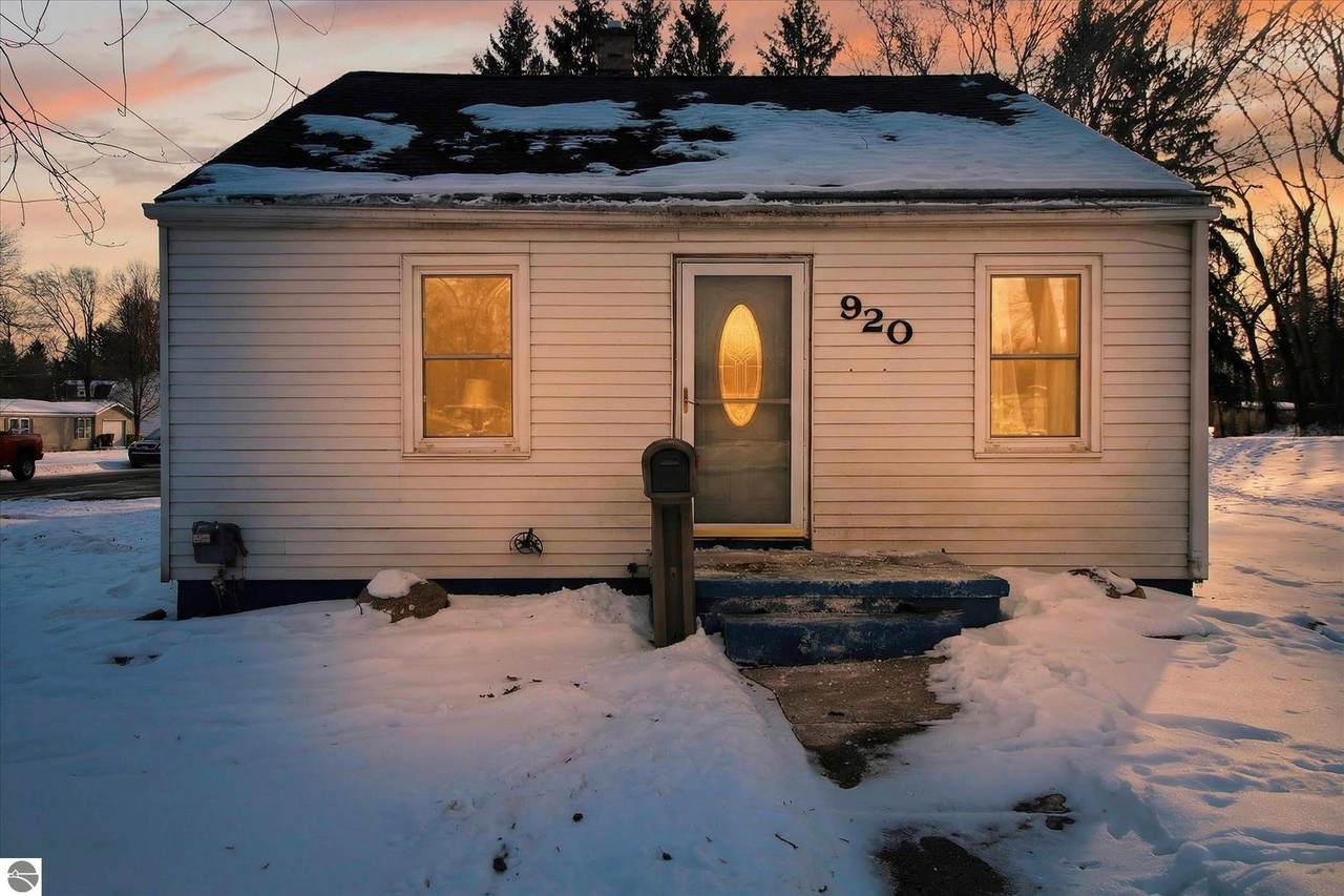 920 Ely Street - Photo 1