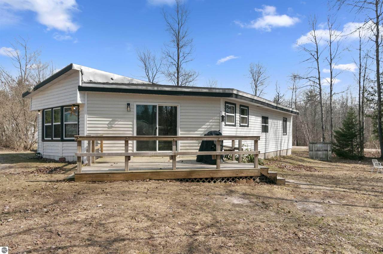 302 Fern Avenue - Photo 1