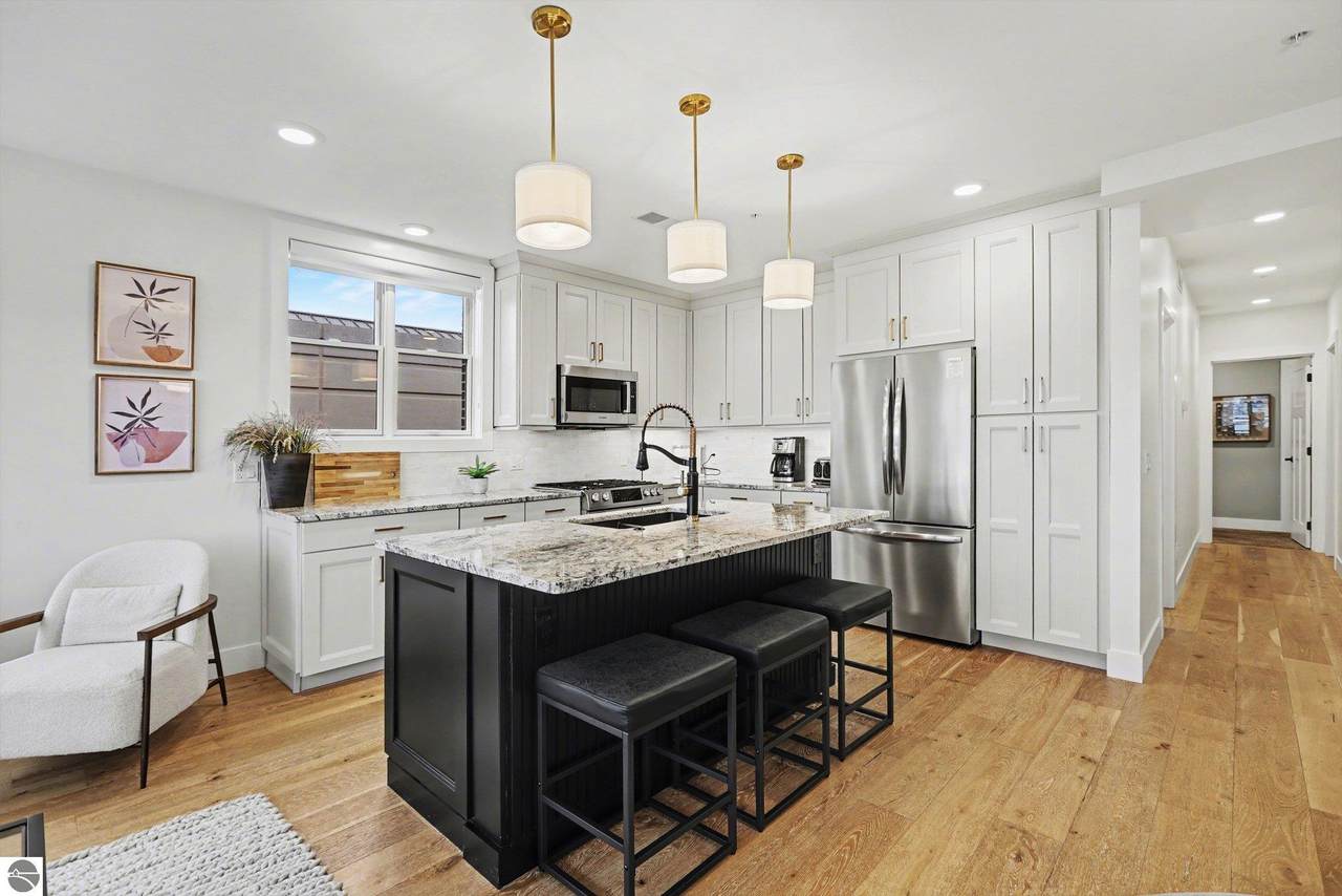 113 Park Street - Photo 1