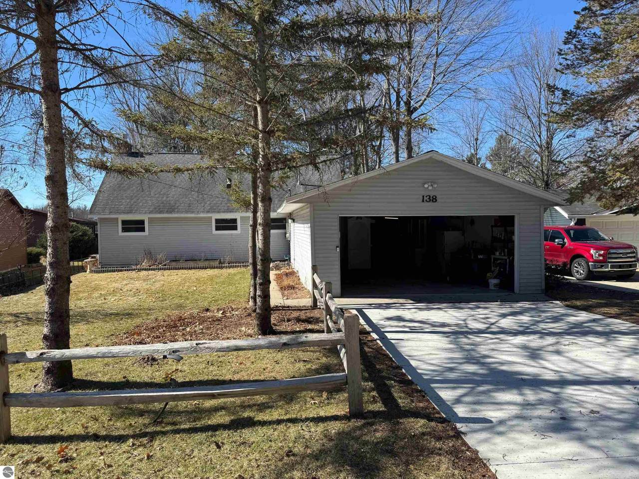138 Hazelwood Drive - Photo 1