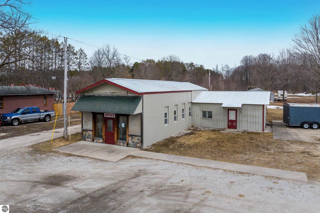 2601 Benzie Highway - Photo 1