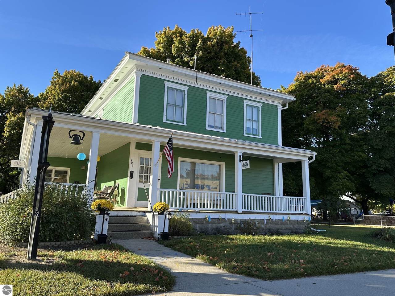 323 Wright Avenue - Photo 1