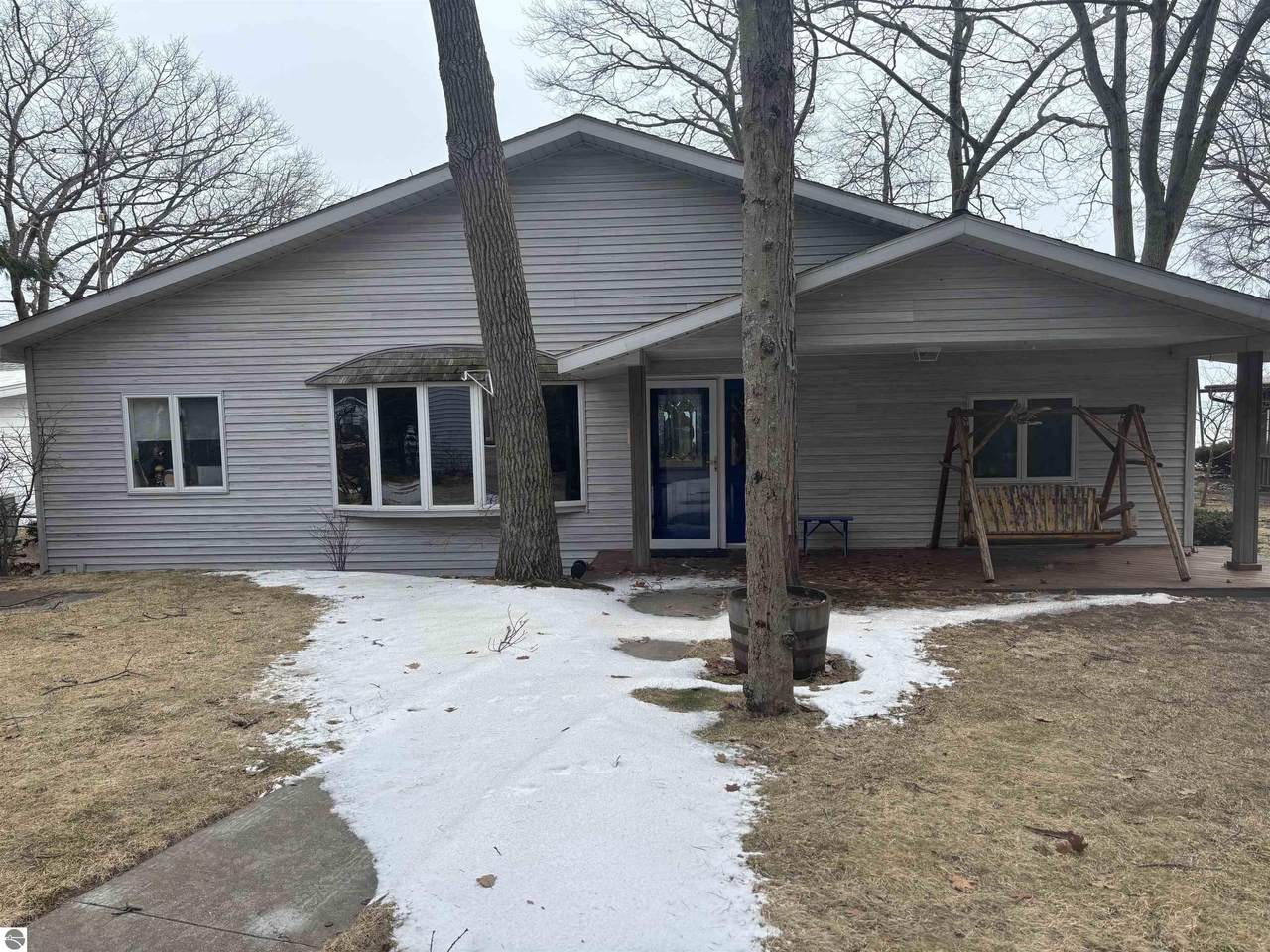 1024 Huron - Photo 1