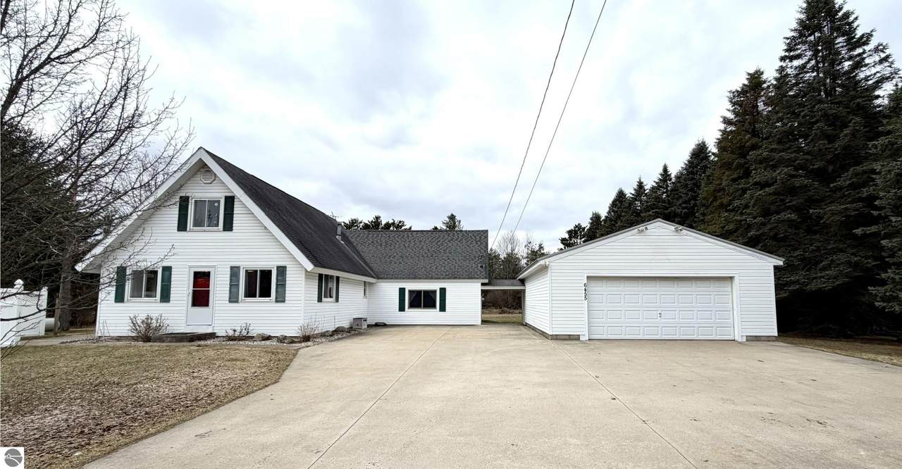 6455 Geneva Road - Photo 1