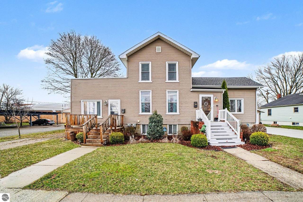 214/216 Pine Street - Photo 1
