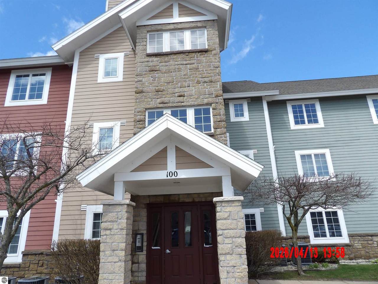 1246 Sunnyside Drive - Photo 1