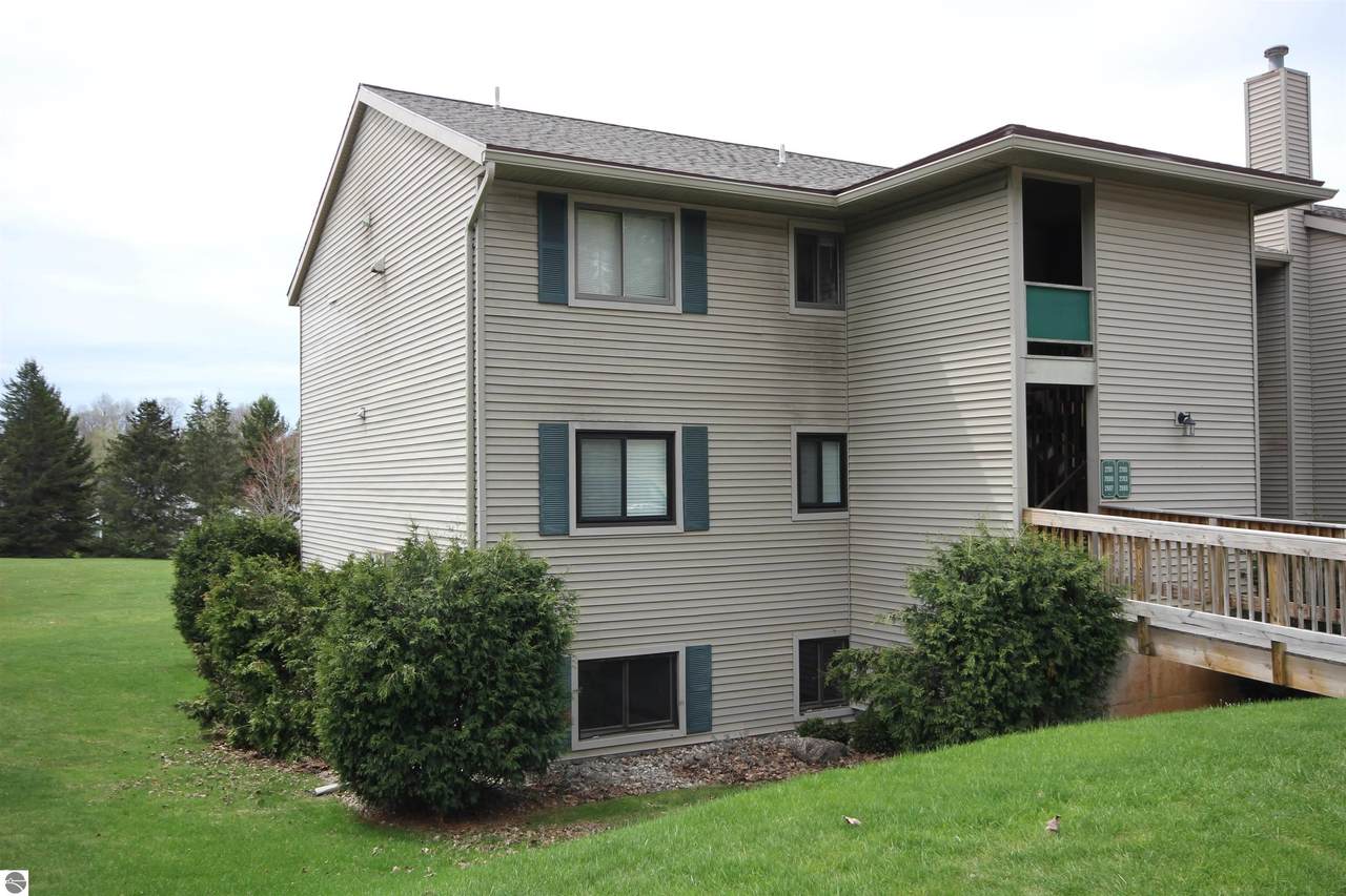 2697 Green Meadows - Photo 1