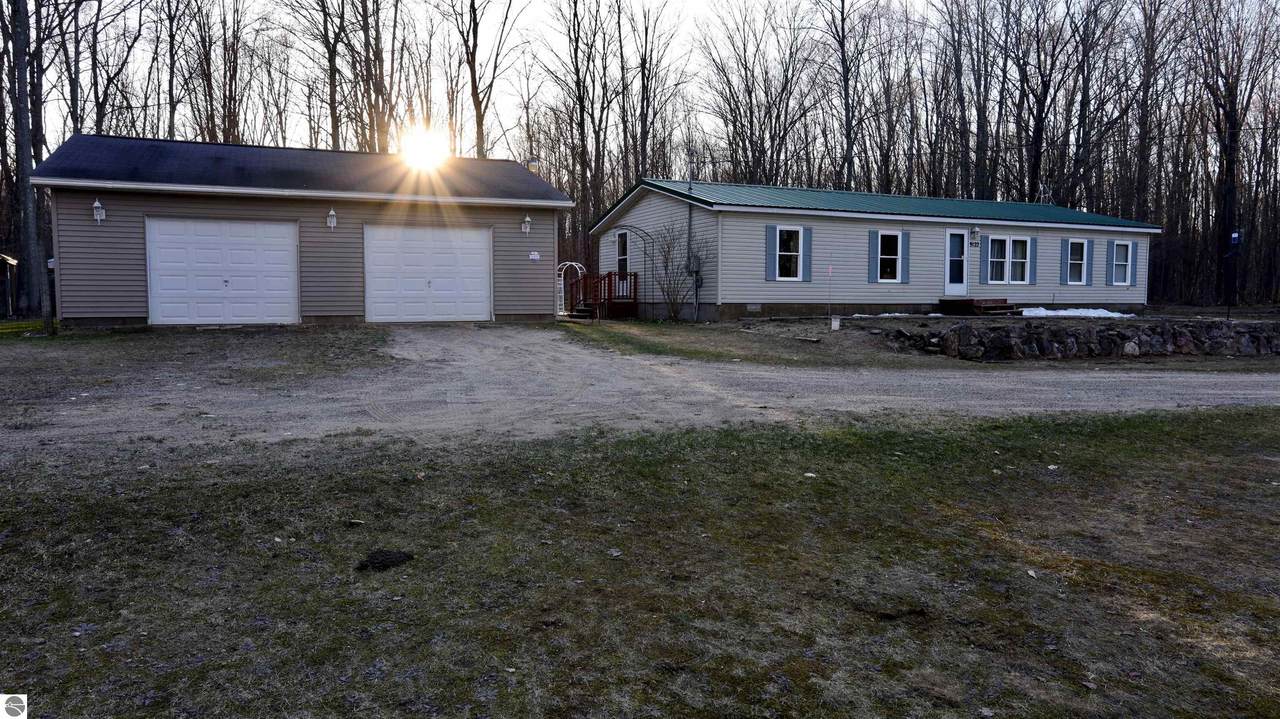 9122 Grimm Lane - Photo 1