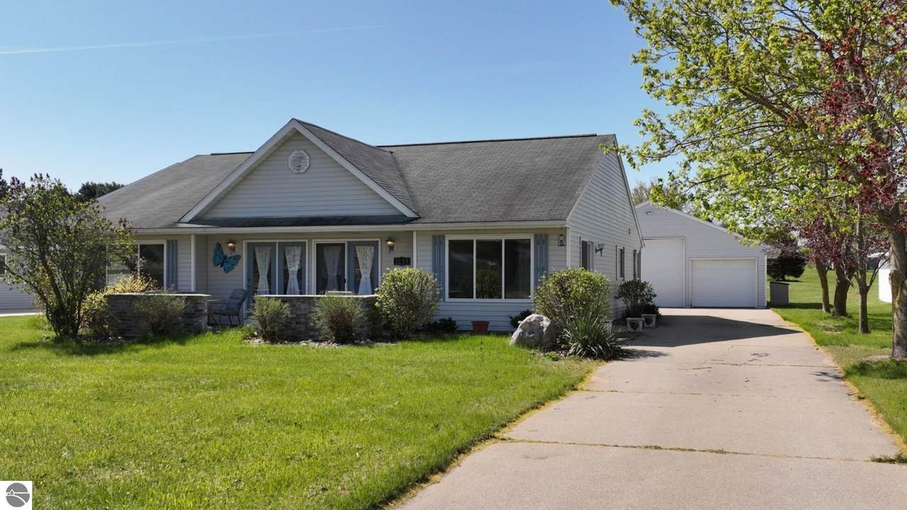 1239 Clubhouse Drive - Photo 1