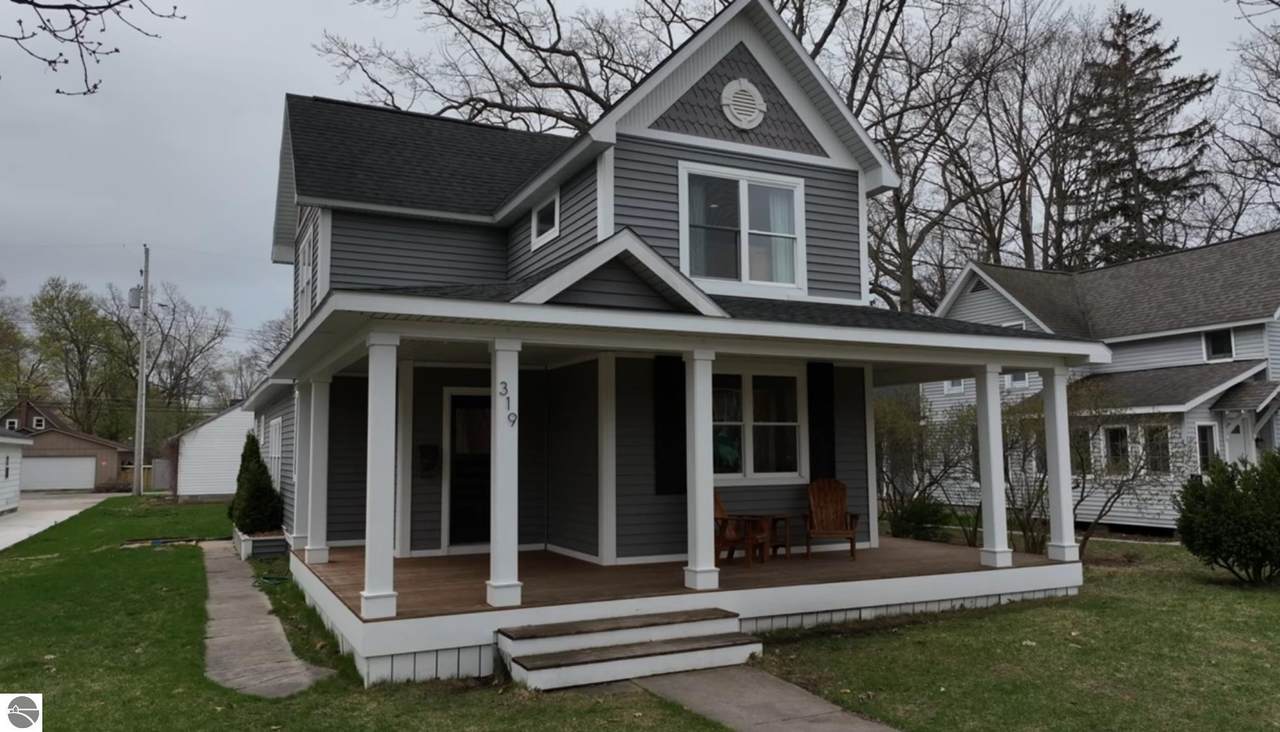 319 Eighth Street - Photo 1
