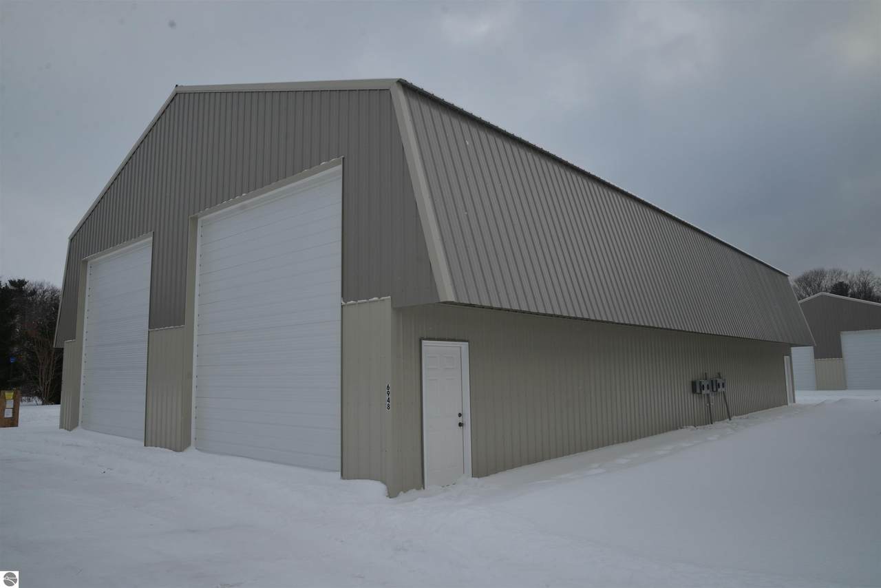 6940 Albatross Avenue - Photo 1