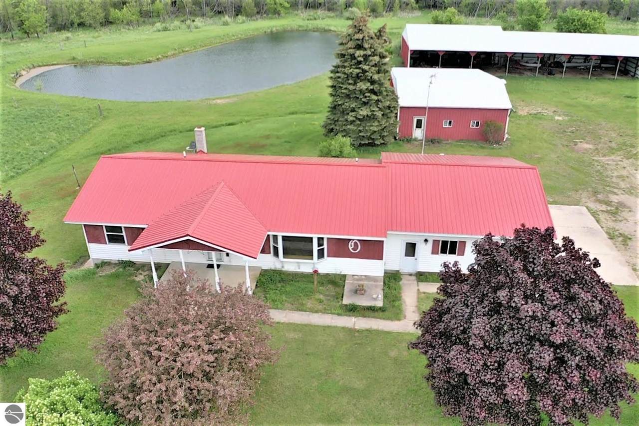 1424 21 Mile Road - Photo 1