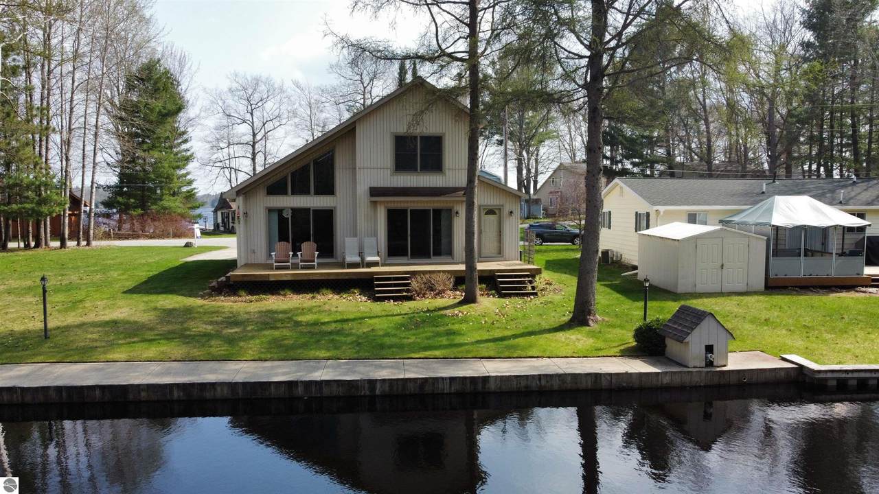 266 Lake Drive - Photo 1