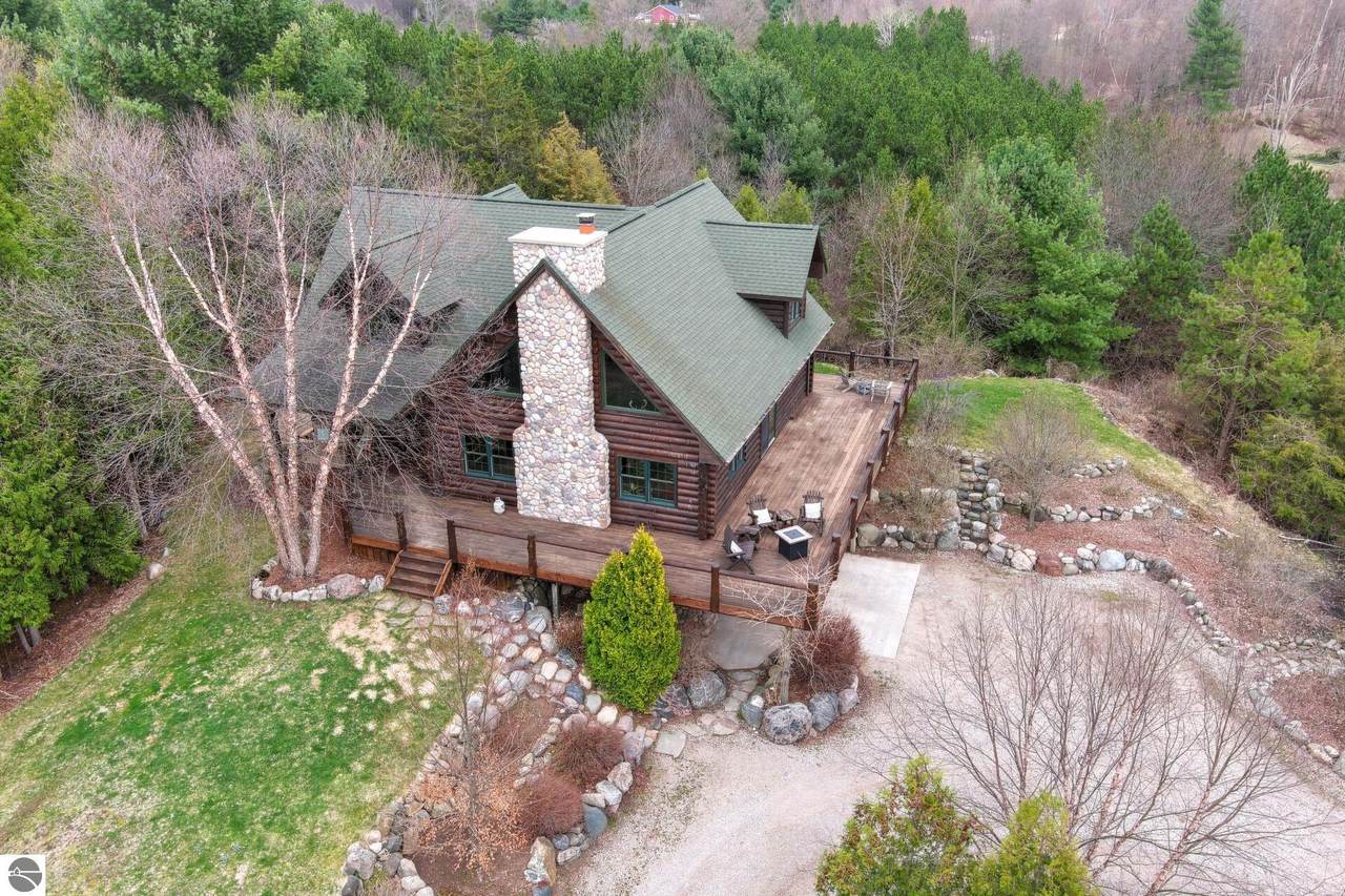 7828 Bennett Road - Photo 1