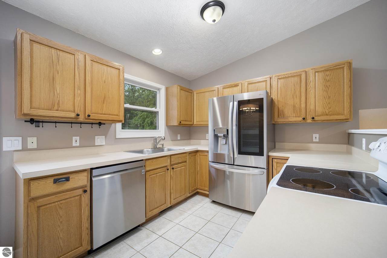 528 Shelly B Lane - Photo 1