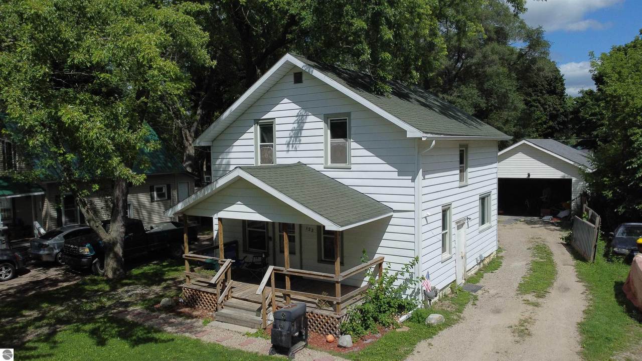 122 Grove Avenue - Photo 1