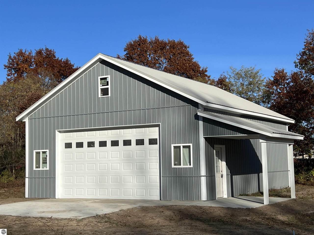 8204 Round Lake Road - Photo 1