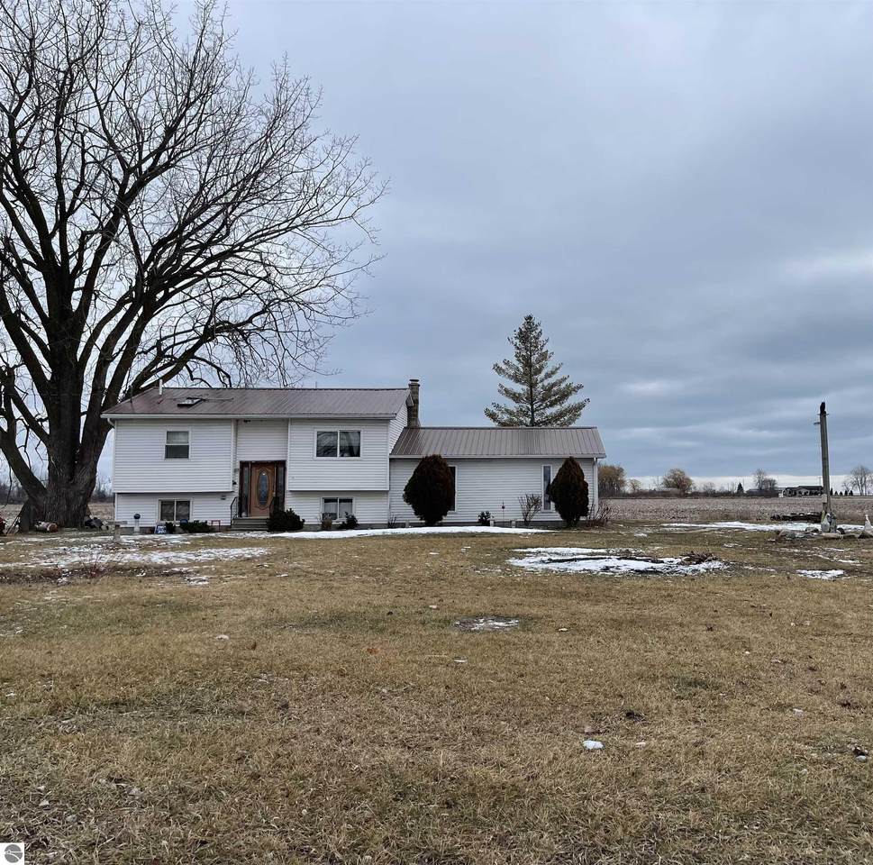 4447 Laclair Road - Photo 1