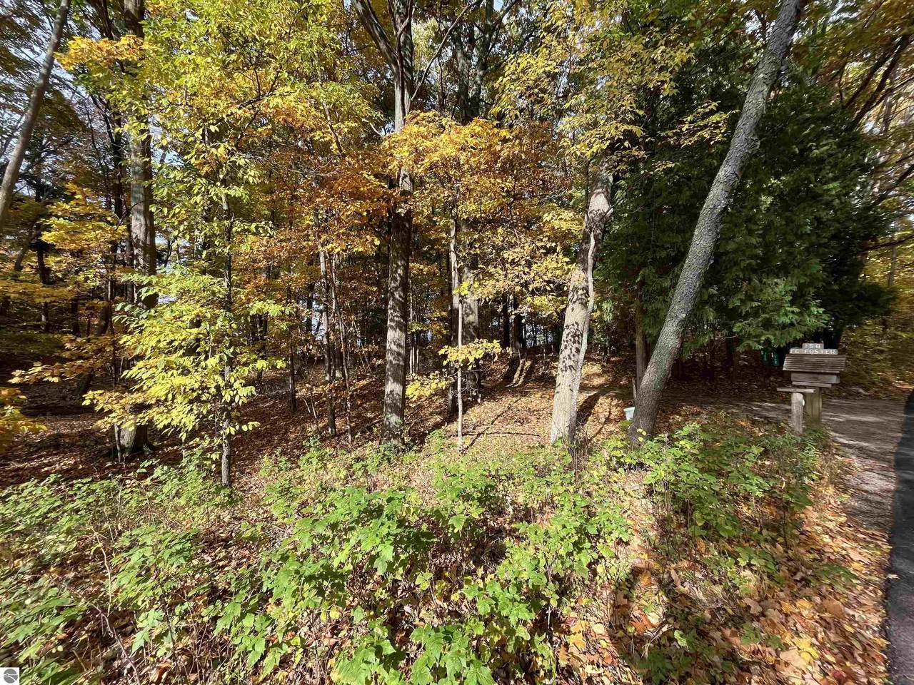 7 Beach Road - Photo 1