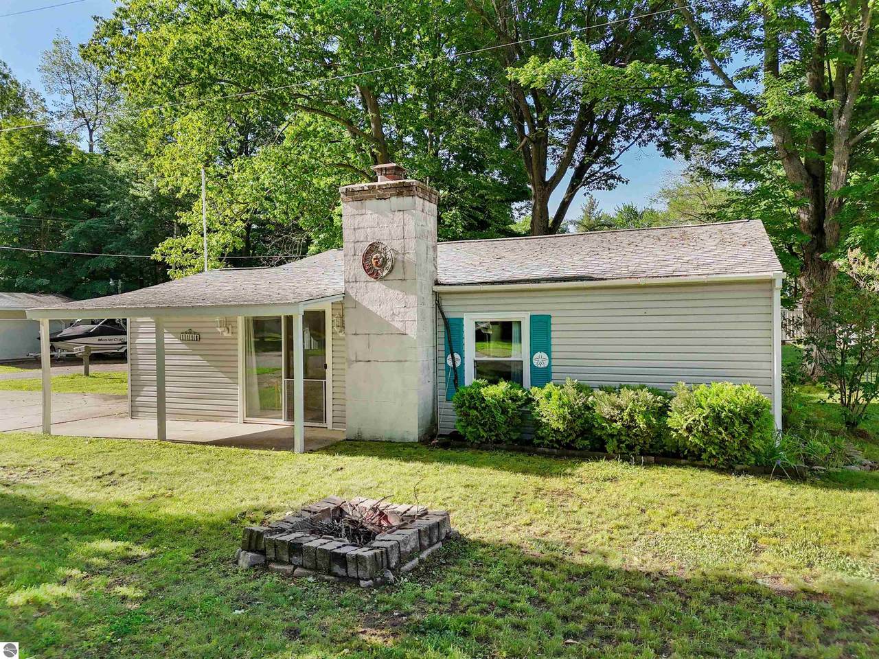 1898 Goldenrod Drive - Photo 1