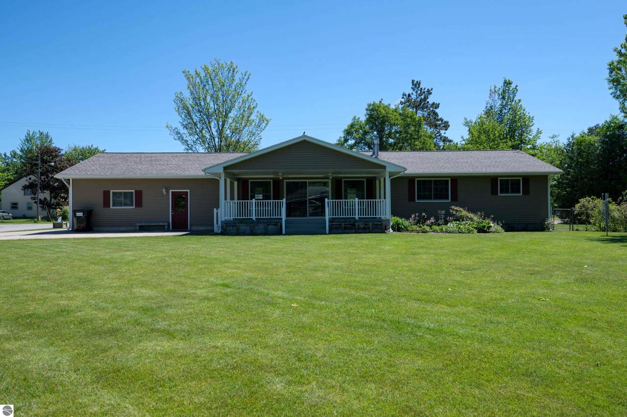 613 Orange - Photo 1