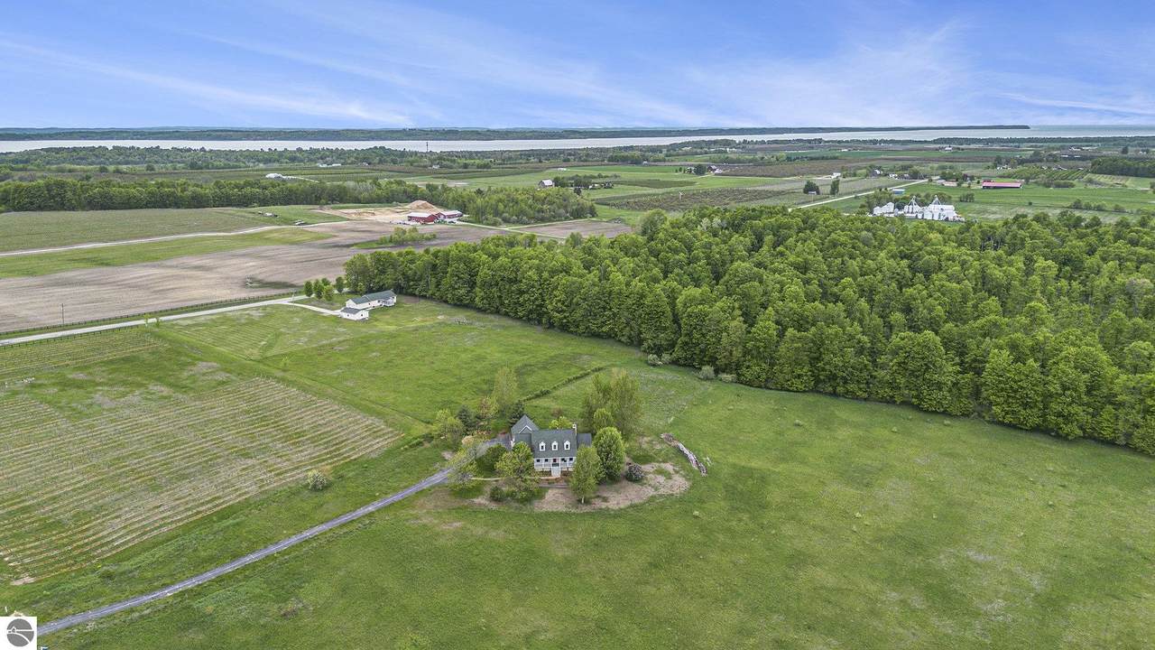 7111 Tobeco Creek Drive - Photo 1