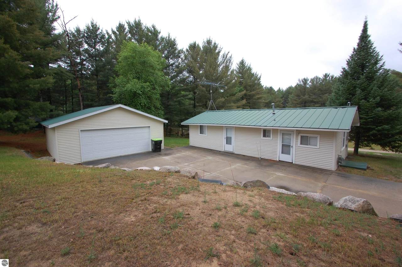 2616 Reagen Avenue - Photo 1