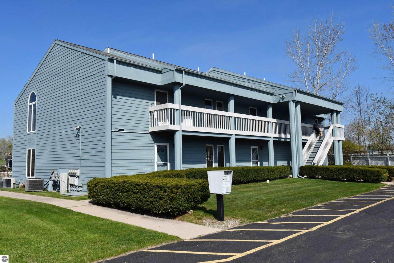 614 State Street - Photo 1