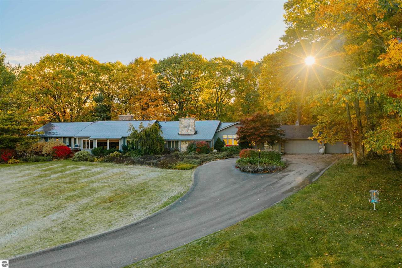 1461 Eagle Highway - Photo 1