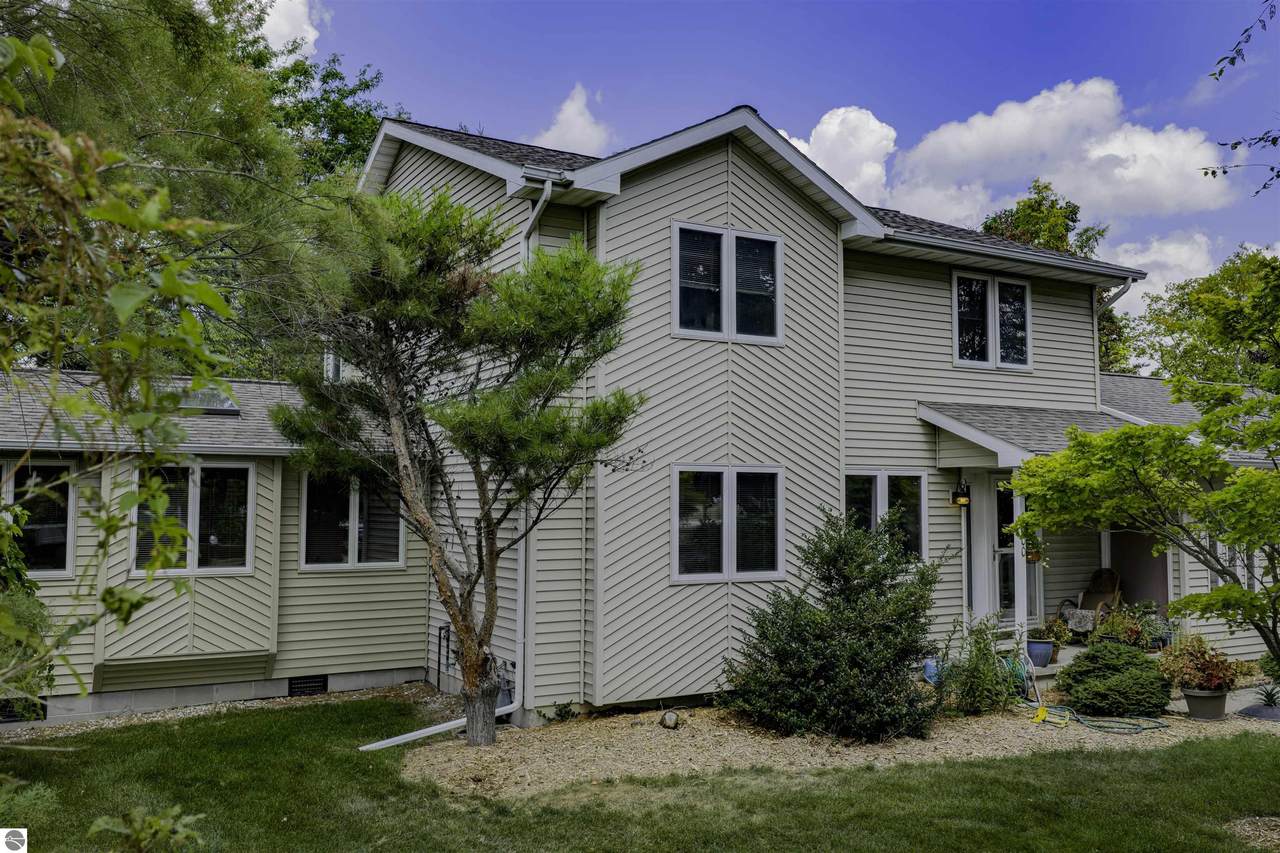 1000 Country Way - Photo 1