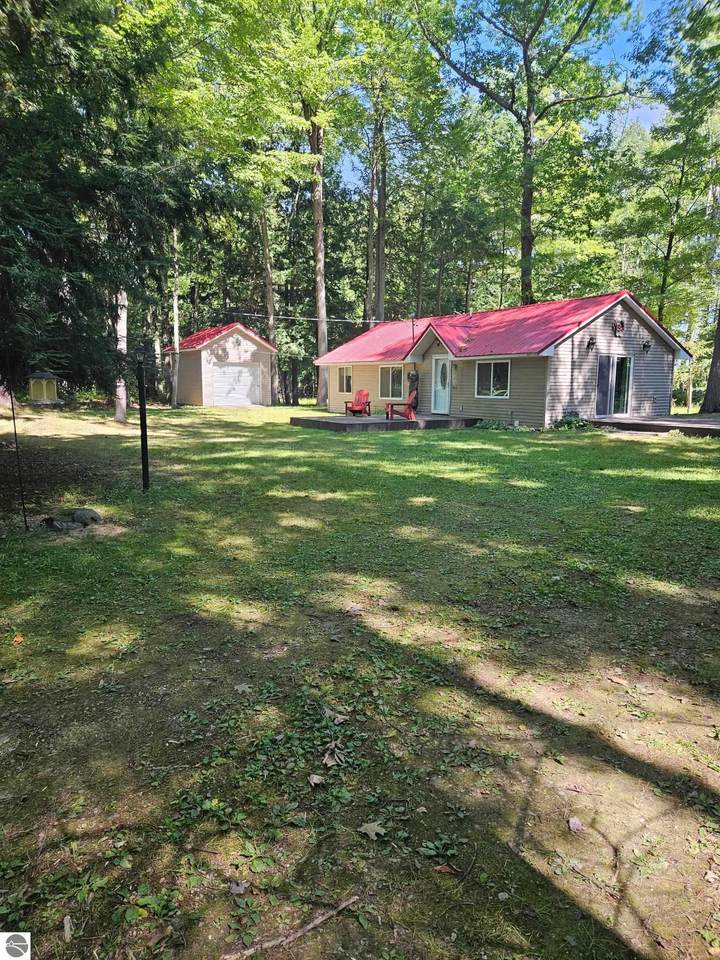 32 Deer Run - Photo 1