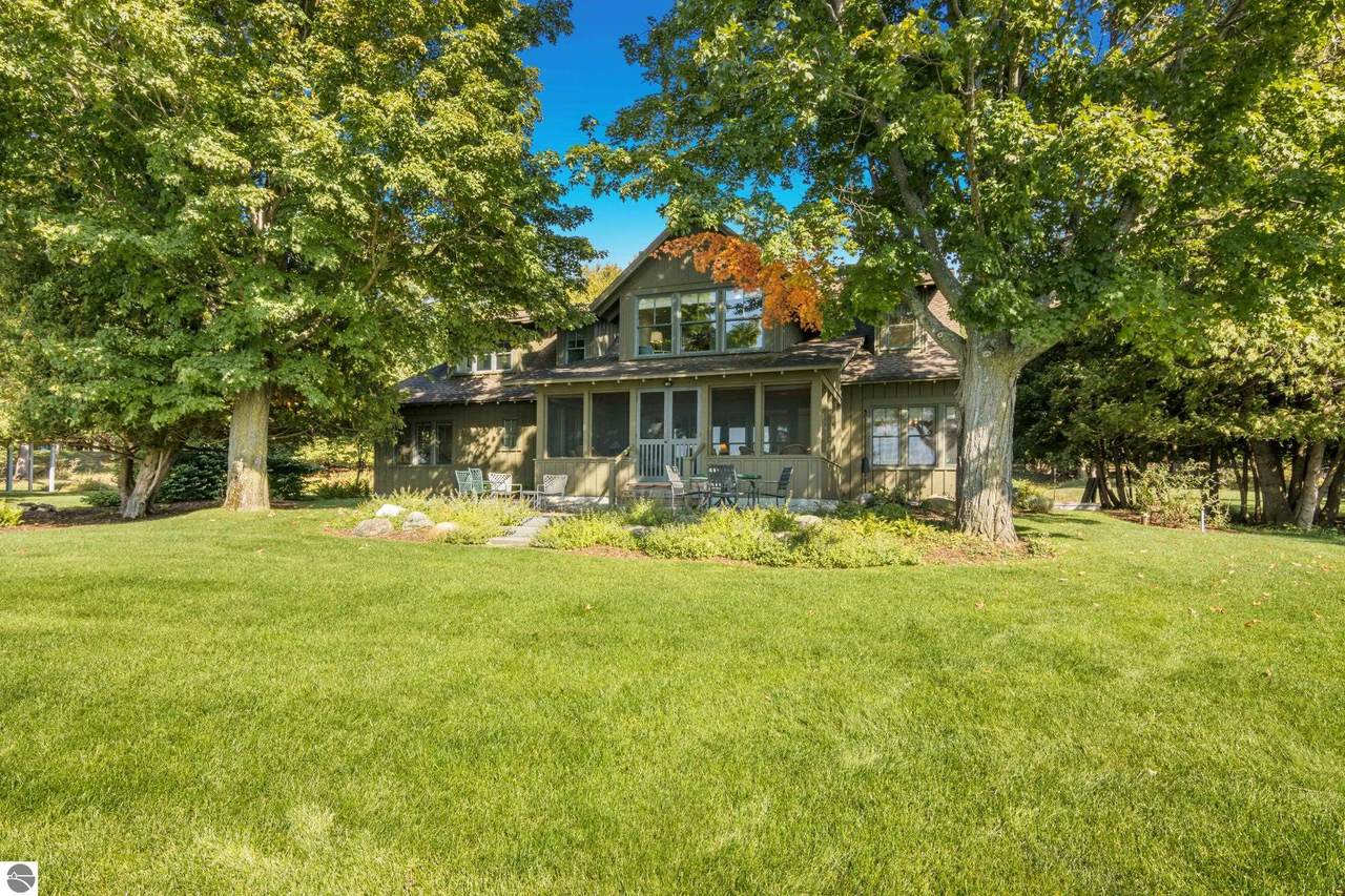 12908 Fairlane Drive - Photo 1