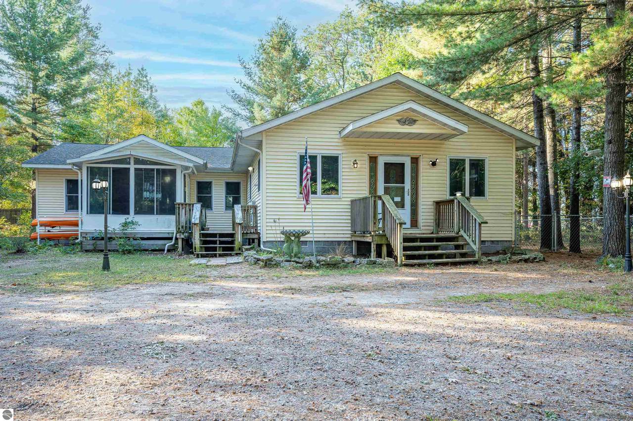 2133 Carla Drive - Photo 1