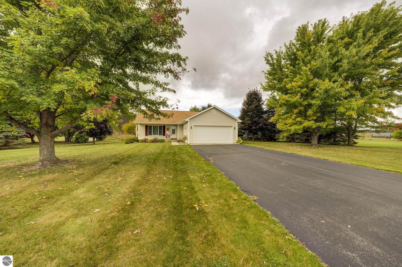 11222 Blackman Road - Photo 1