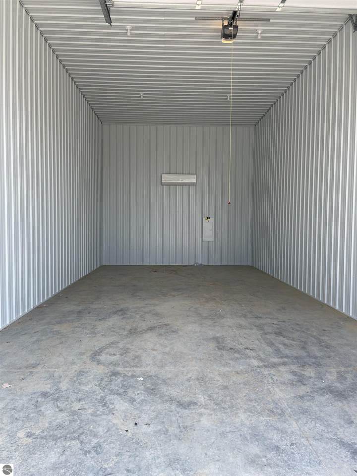https://bt-photos.global.ssl.fastly.net/nglrmls/1280_boomver_2_1941519-2.jpg