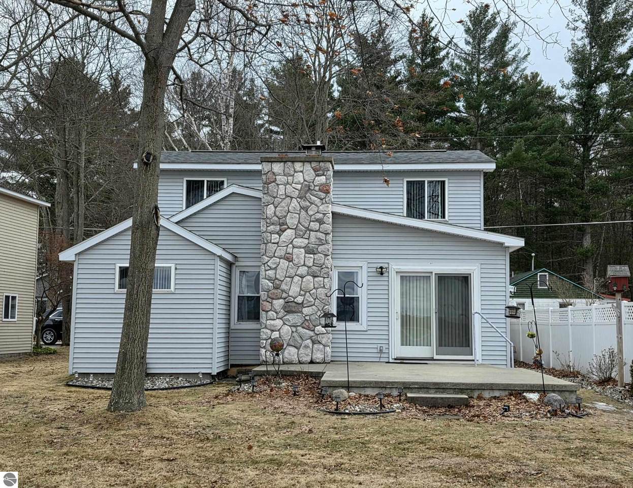 228 Maple Drive - Photo 1