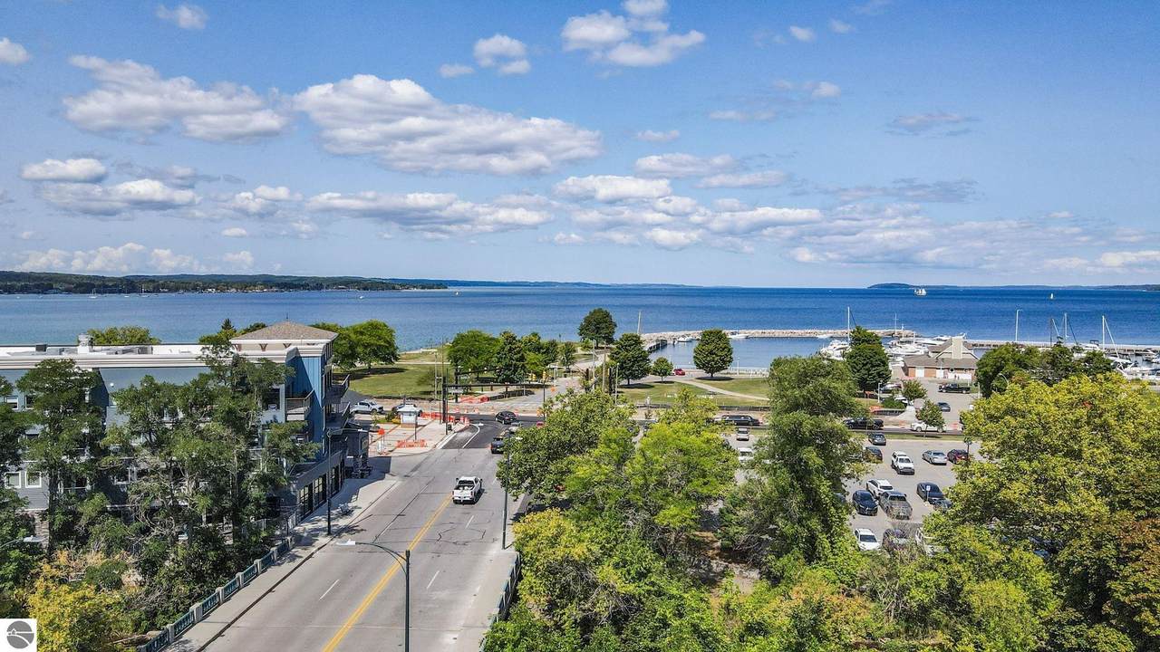 109 Front Street - Photo 1