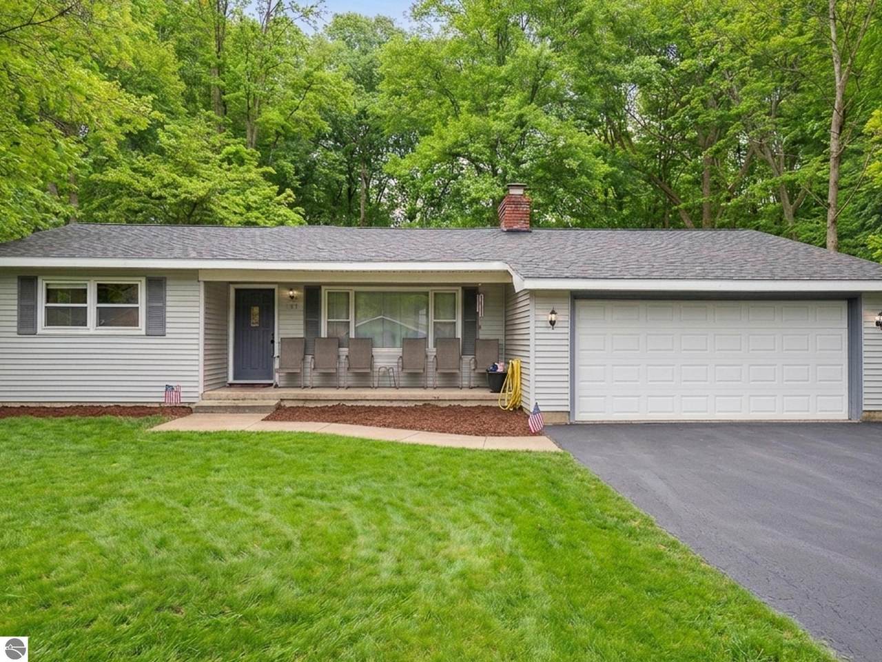 1030 Airport Drive - Photo 1