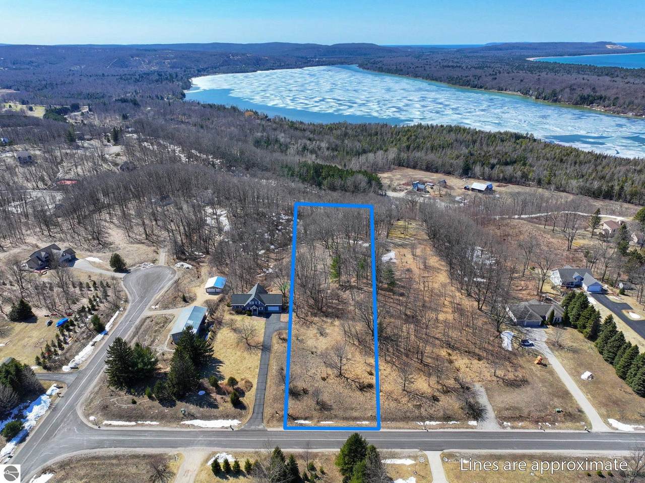 0000 Bay Bluffs Drive - Photo 1