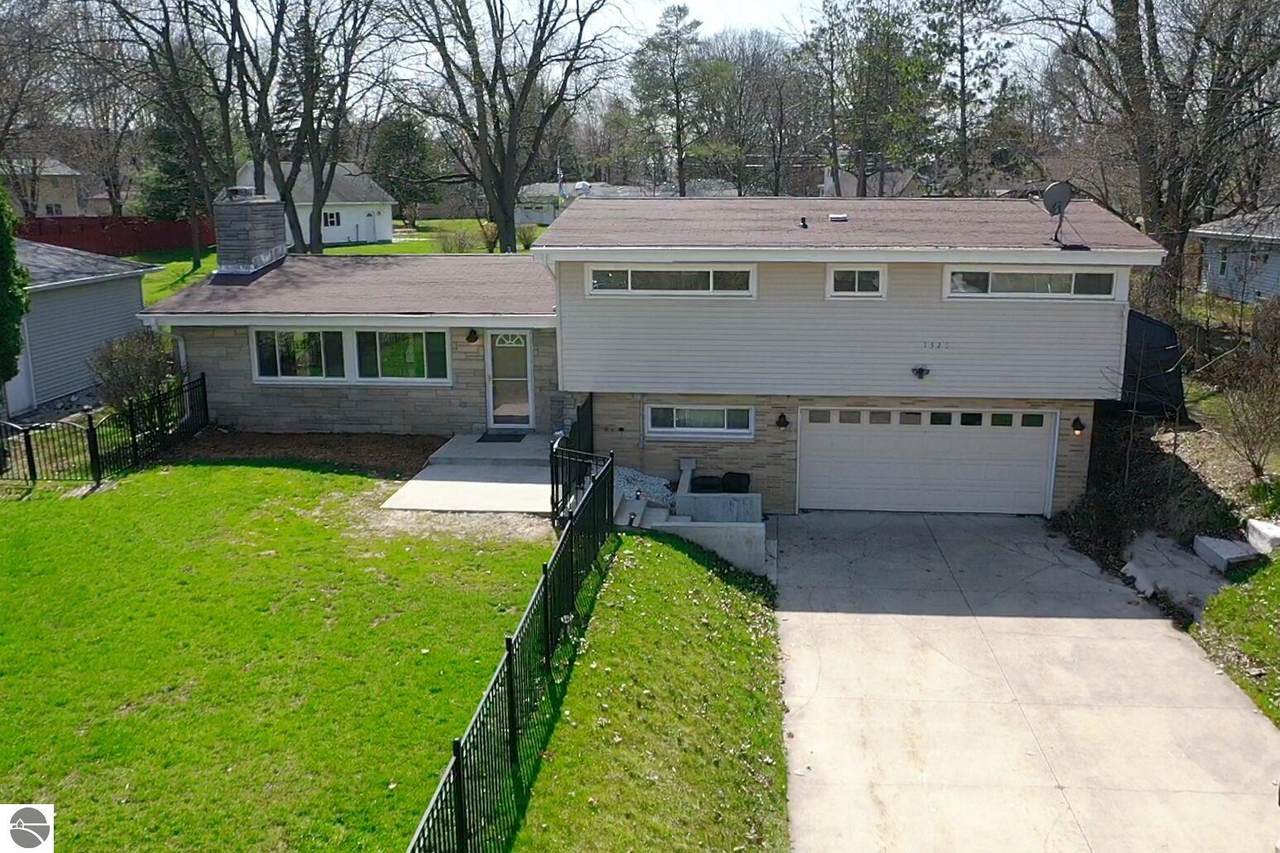 1320 Glen Avenue - Photo 1