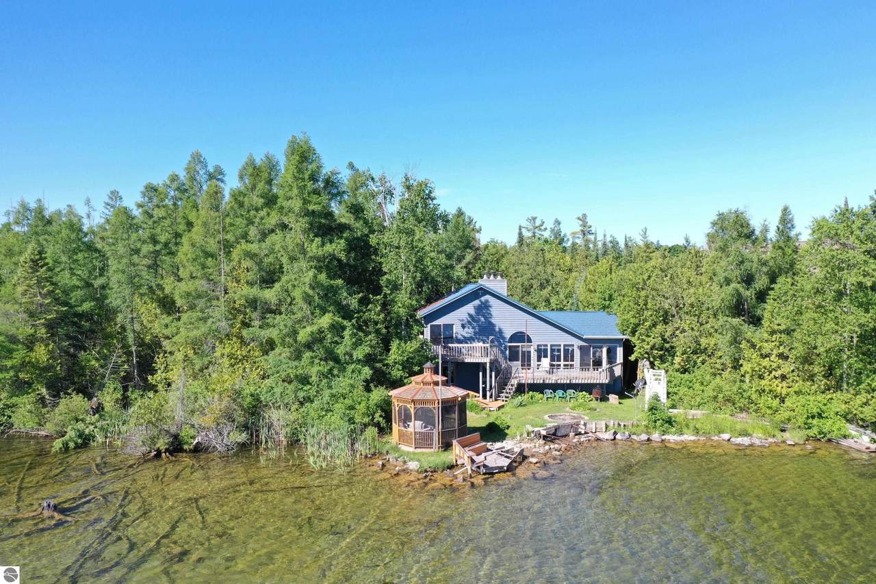 7384 Hoiles Drive Nw - Photo 1