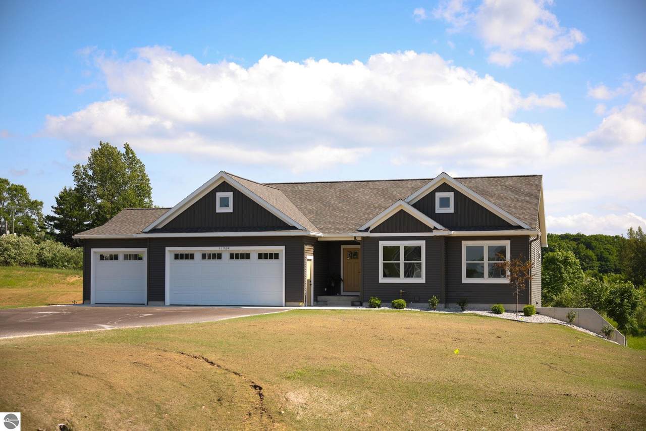 11964 Shaker Trail - Photo 1