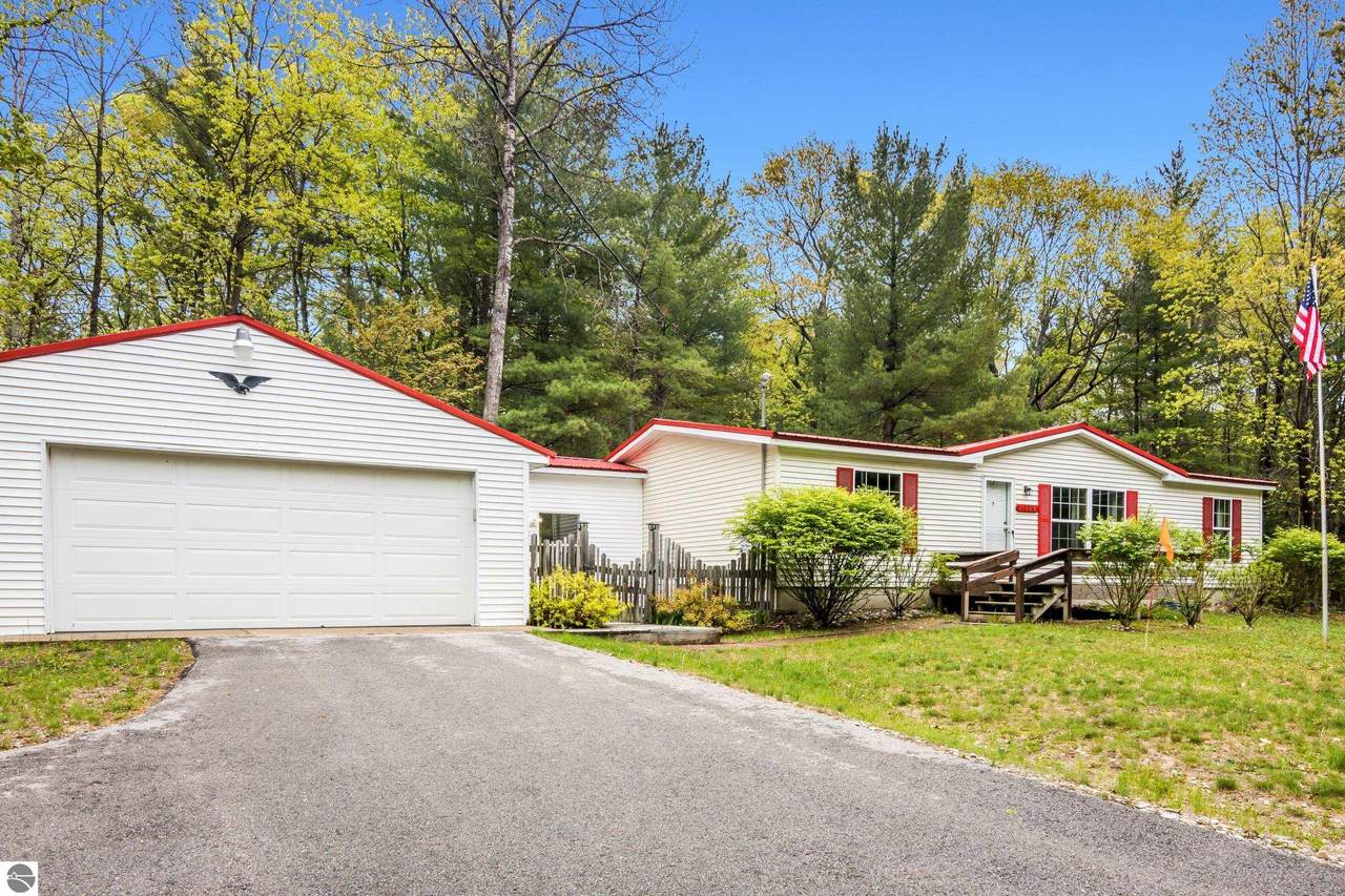 11748 Franklin Street - Photo 1