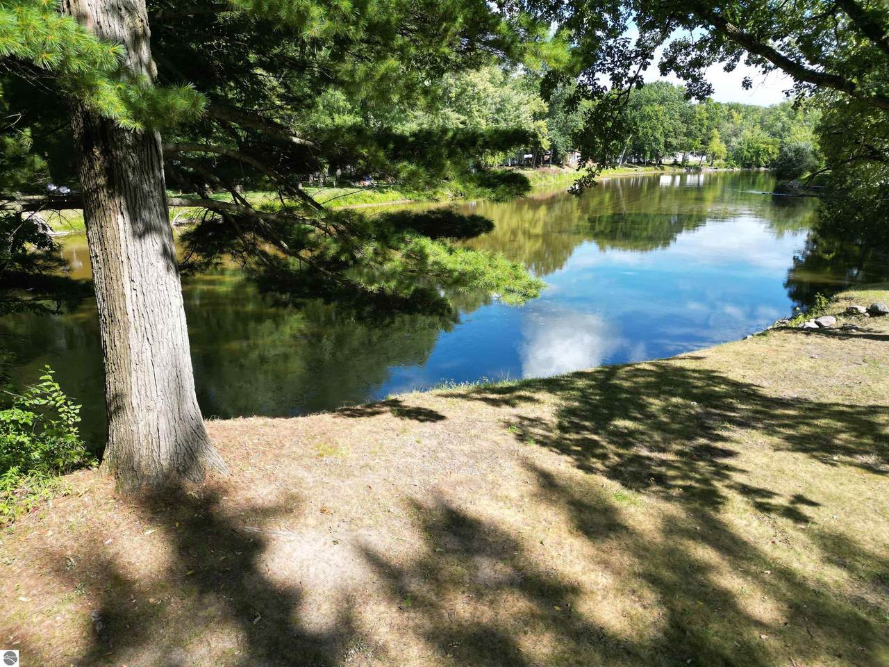 3251 Timberlane - Photo 1