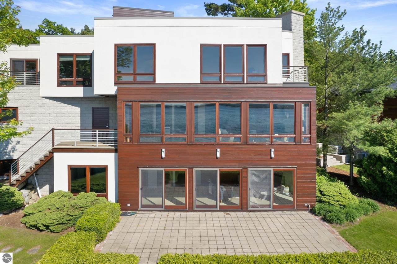 6801 Peninsula Drive - Photo 1