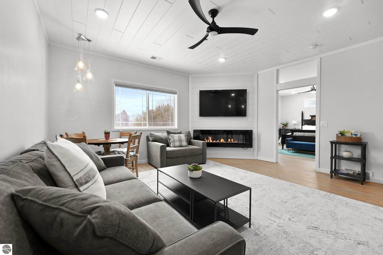 917 Third Street - Photo 1