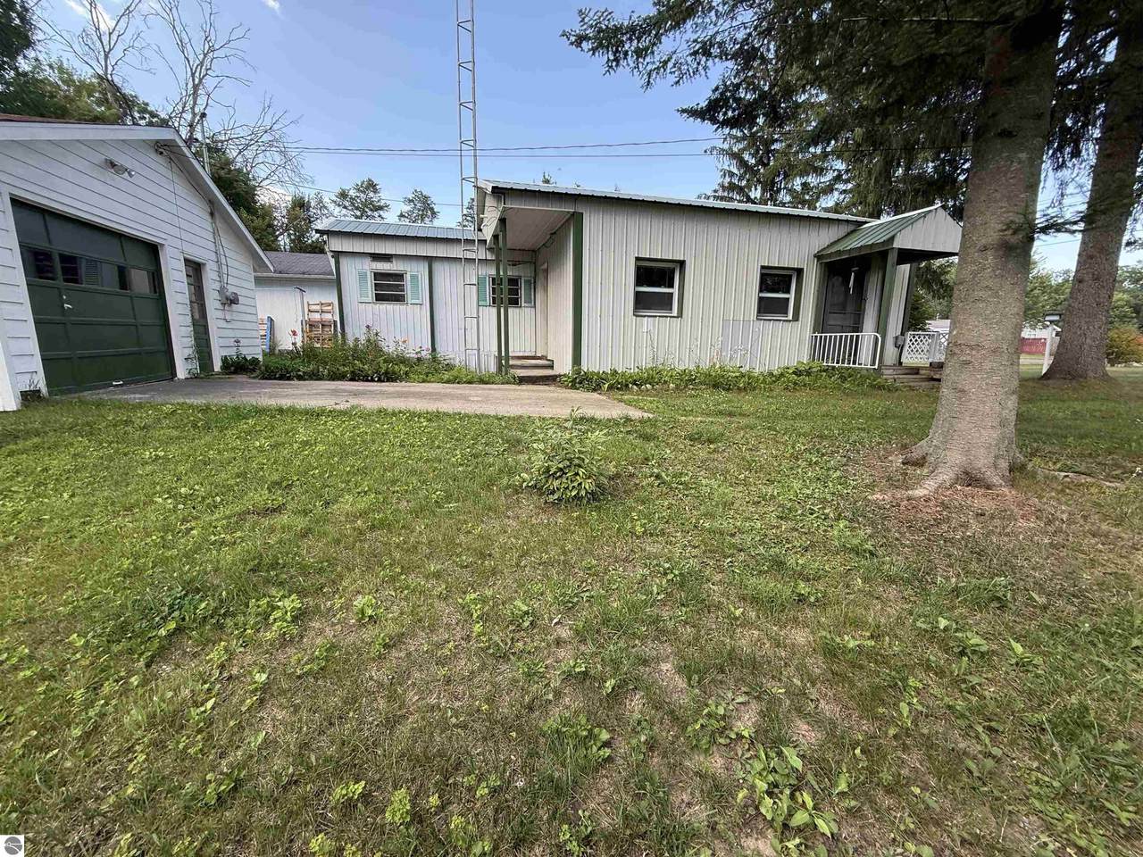 4465 Filter Road - Photo 1