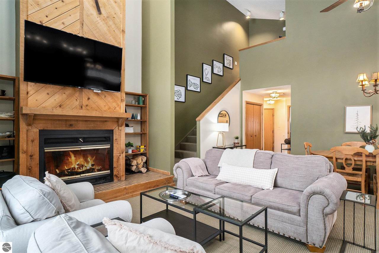 6658 Schuss Mountain Lane - Photo 1