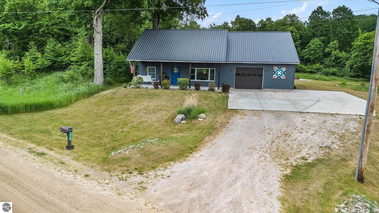 23736 110th Avenue - Photo 1